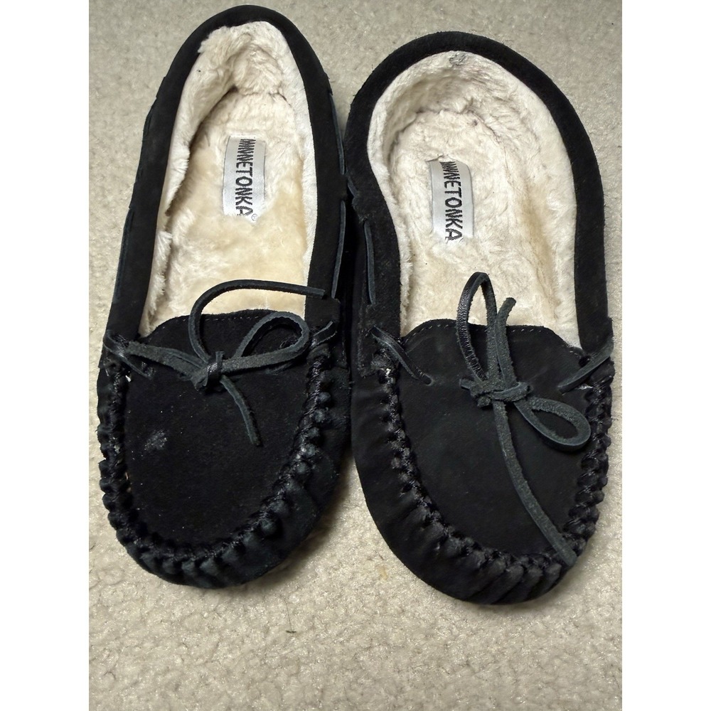 Minnetonka Womens 7.5 Black Suede Moccasin Faux Fur Lined Loafers 4010H